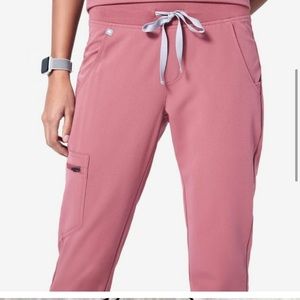 Figs Zamora  Scrub Jogger Pants Tie Waist in Mauve Dusty Pink XS Regular